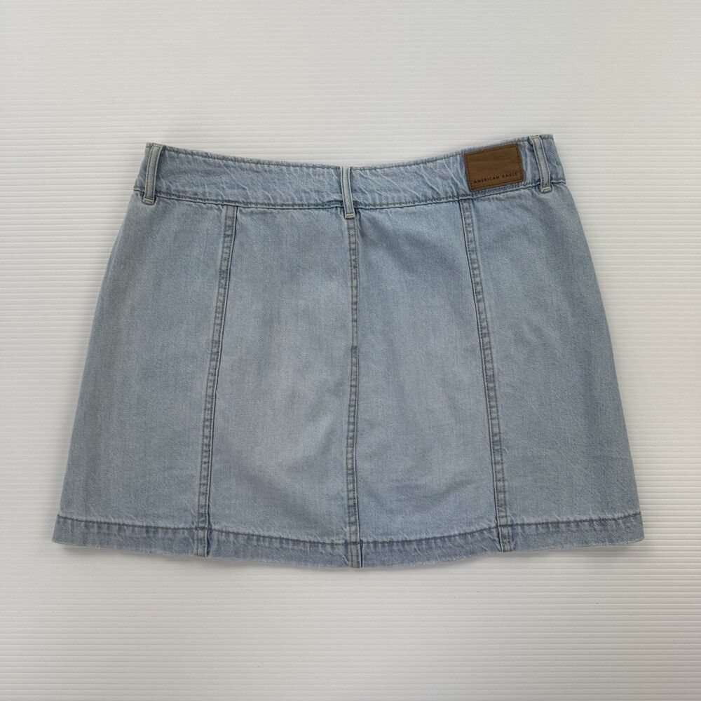 American Eagle Denim Mini Skirt Women’s 10 Light Wash Utility Pockets NWT - Picture 5 of 9